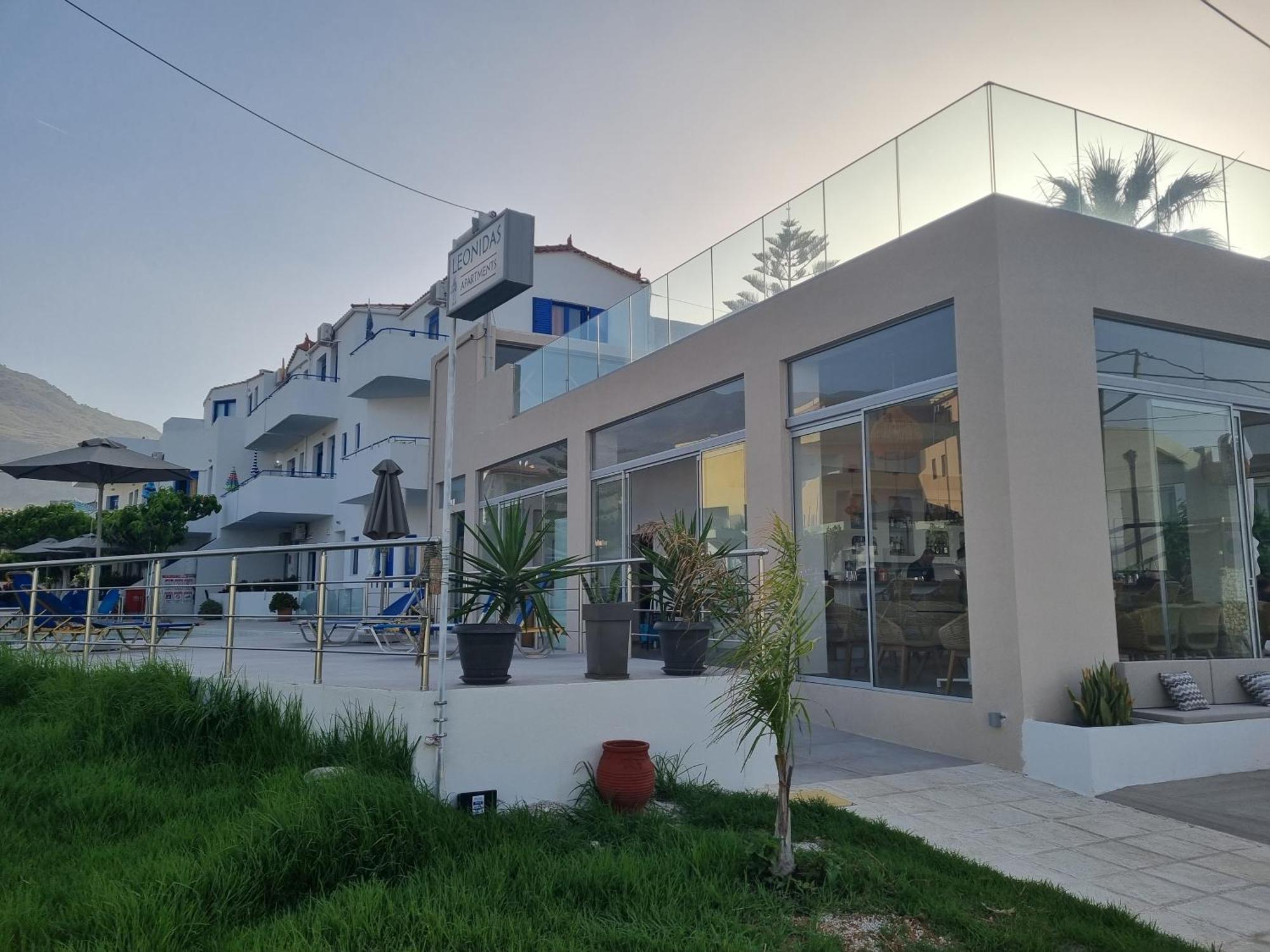 Leonidas Studios & Apartments Джорджополис Екстериор снимка
